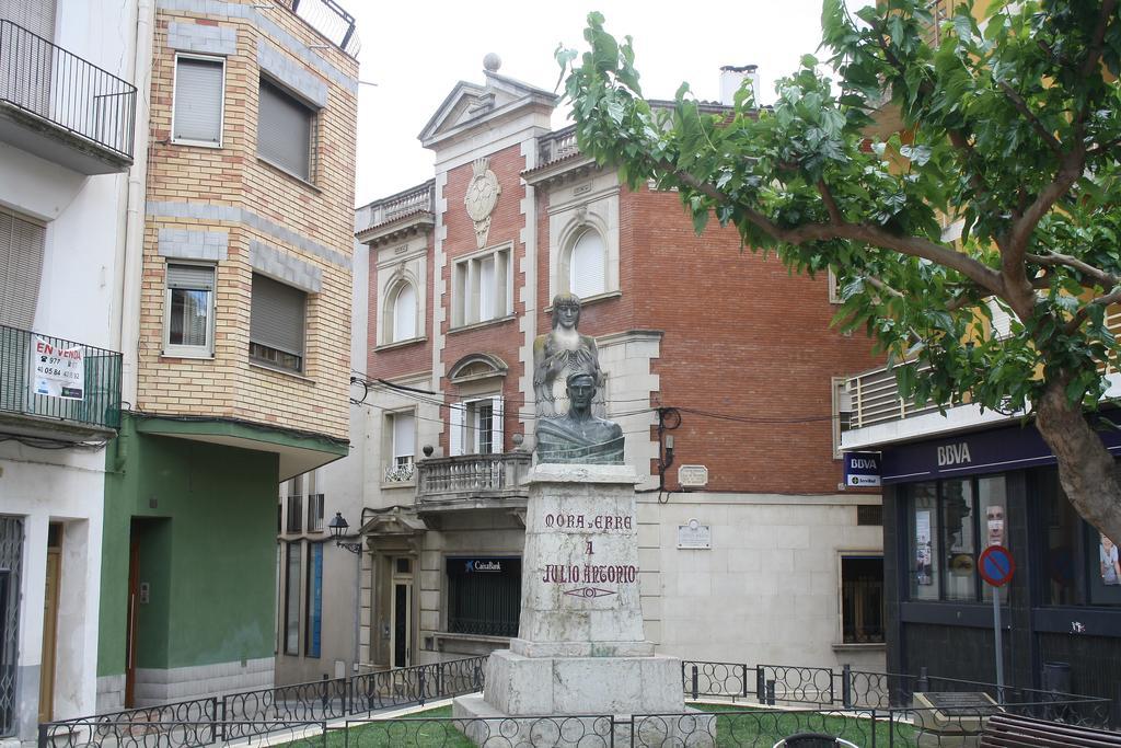 Ca La Maria Apartment Mora d'Ebre Exterior photo